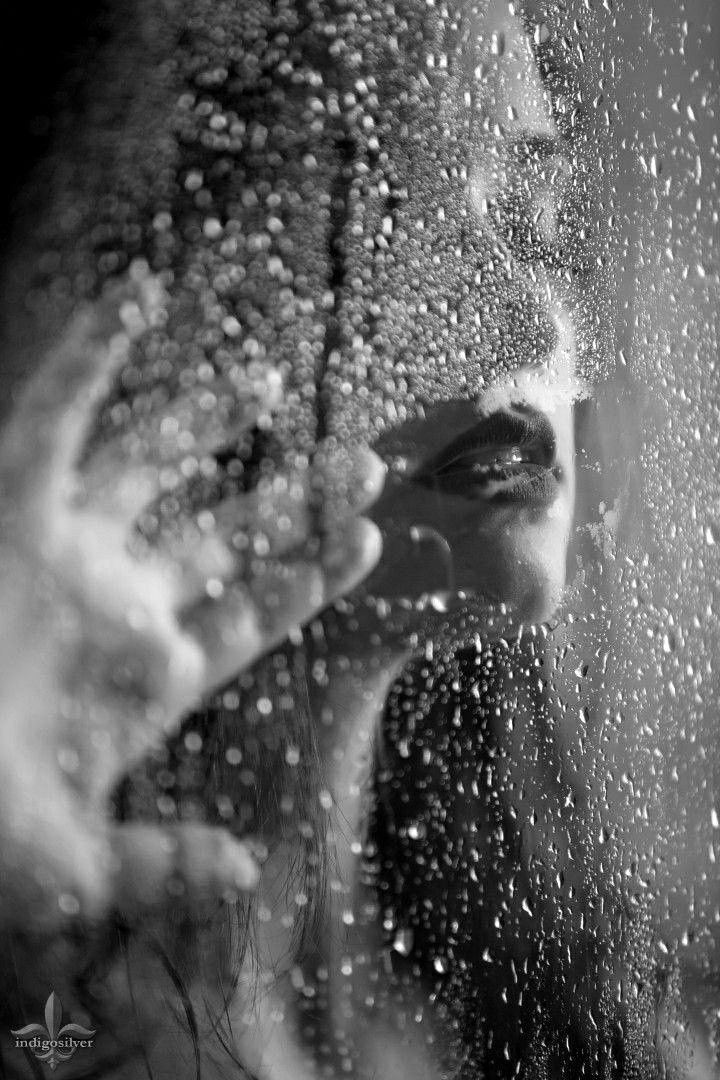 Non si #deveRinunciare mai ai vetri appannati, tutto si dissolve. 
Godetevi il respiro.