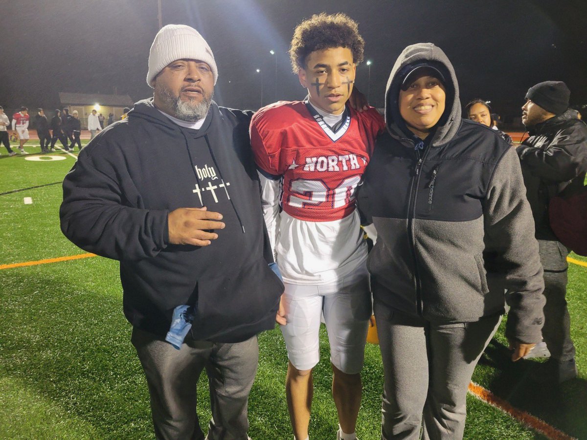 Blessed with the opportunity to play in the Charlie Wedemeyer all star game this past weekend! <a href="/Coach_Dags/">Joe D'Agostino</a> <a href="/_coachkeet/">Coach Keet</a> <a href="/GreerJacori/">Coach Jacori Greer</a> <a href="/CoachSidKrish/">Sid Krishnamurthi</a> <a href="/CoachBibbs52/">Jalon Bibbs</a> <a href="/DanielHollandJ1/">Coach Daniel Holland Jr</a> <a href="/CoachJChristian/">Jamie Christian</a>