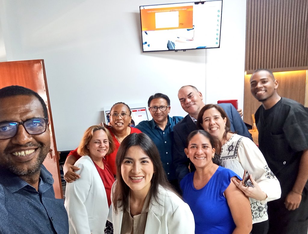 La <a href="/UbeEcuador/">UBE | Universidad Bolivariana Del Ecuador</a> inauguró nuevos laboratorios para la carrera de #Odontología los estudiantes podrán fortalecer su proceso de aprendizaje con el acceso a  equipos de última tecnología en un entorno de prácticas en condiciones profesionales.
<a href="/ubepostgrados/">UBE | Postgrados</a> <a href="/Salud_Ec/">Ministerio de Salud Pública 🇪🇨</a>