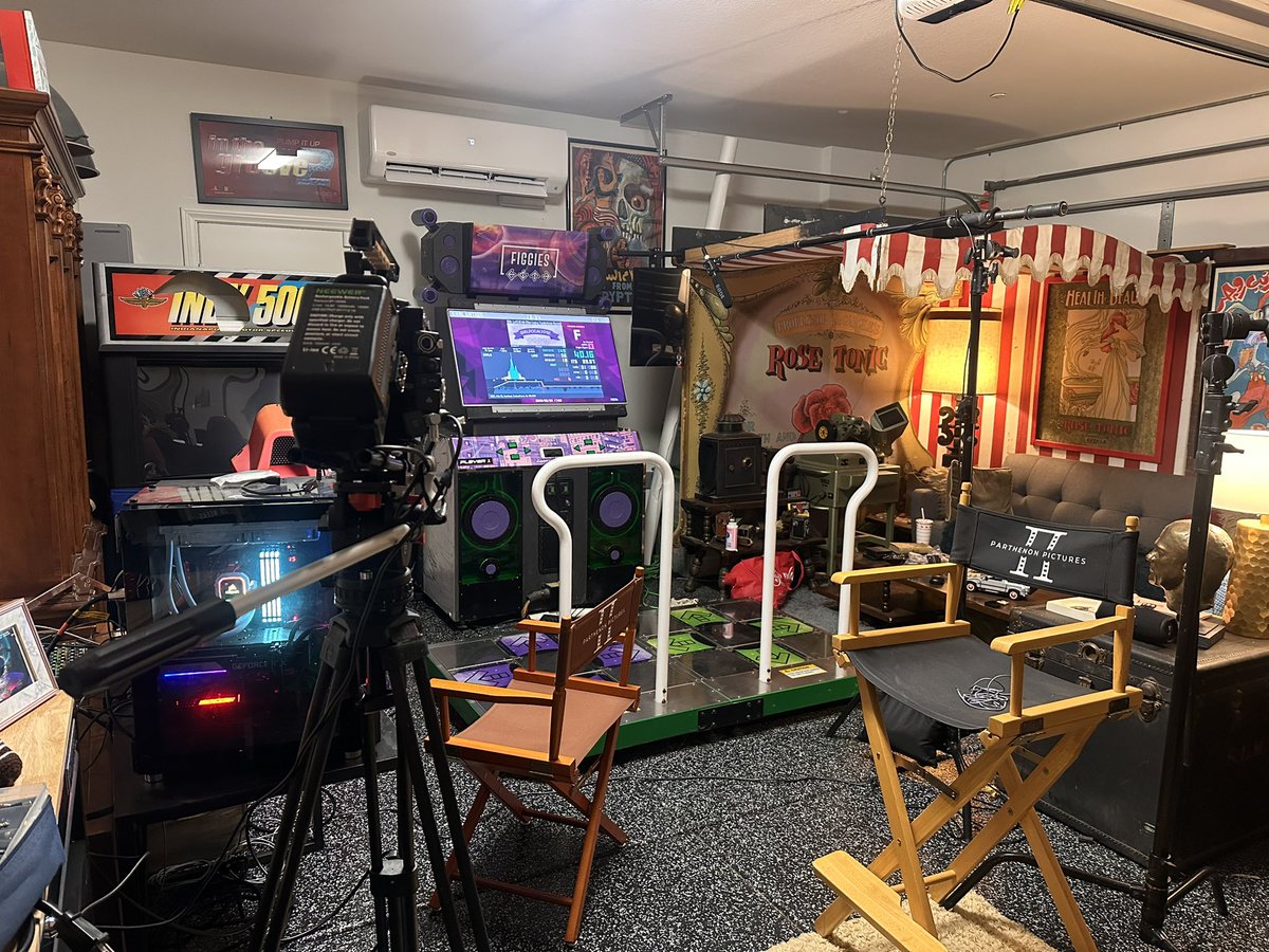 MrsFiGGiEs's tweet photo. Excited to stream ITG tomorrow 😩 It’s been too damn long!! https://t.co/JHRnF0XA8m