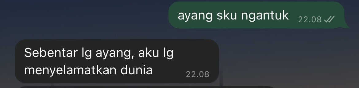 icahaws's tweet photo. adaaa aja kegiatannya, wkwk 
sibuk nongkrong sama temen temen ❌
sibuk menyelamatkan dunia ✅ https://t.co/yamePlNttc
