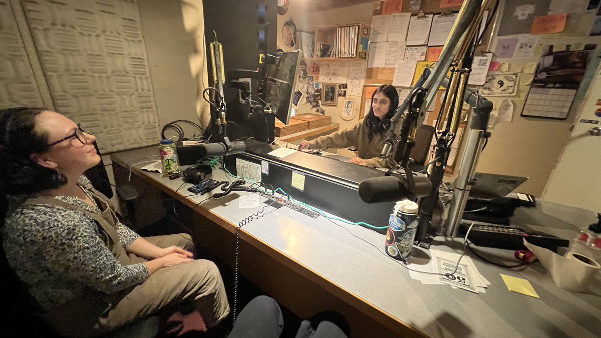 OpuntiaEnergy's tweet photo. Living Solar Panels x @kzsc ‘Eco Hour’🌵🎙️ https://t.co/vAD8td3Ccu