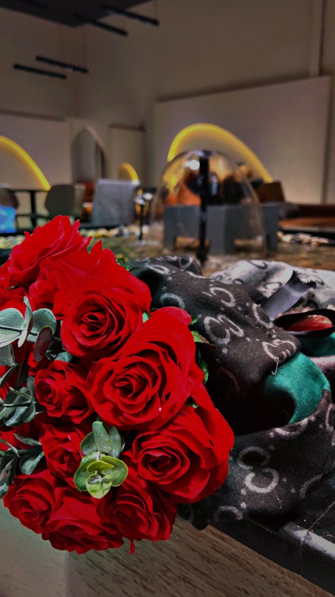 حي الله اللي مجيّه يشرح الخاطر
اللي حديثه قراح وشوفته سلوى