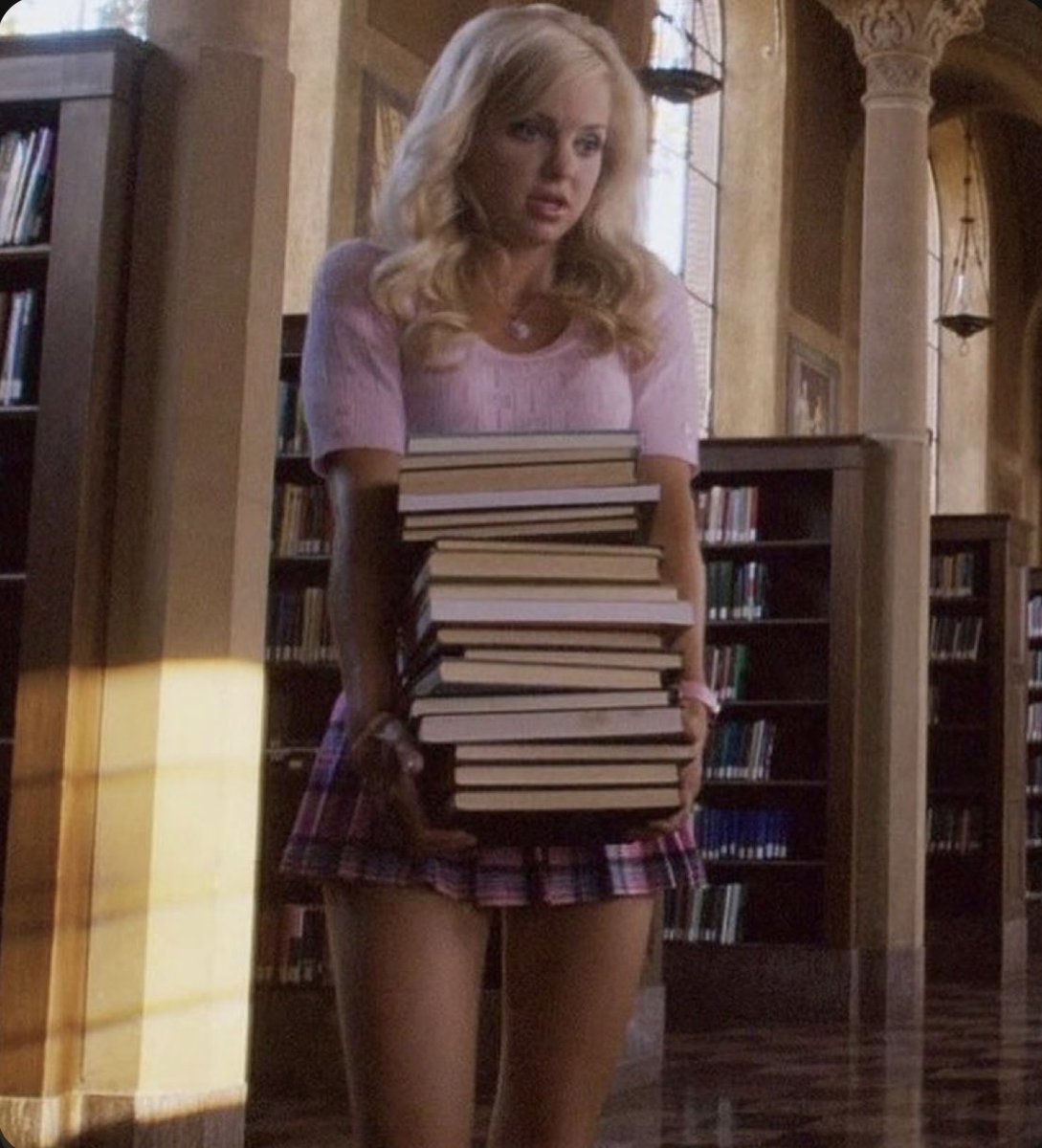 Chescupcakery's tweet photo. Me when I’m serving Educated Barbie 🎀🧁📚 https://t.co/7KKWaC2TBg