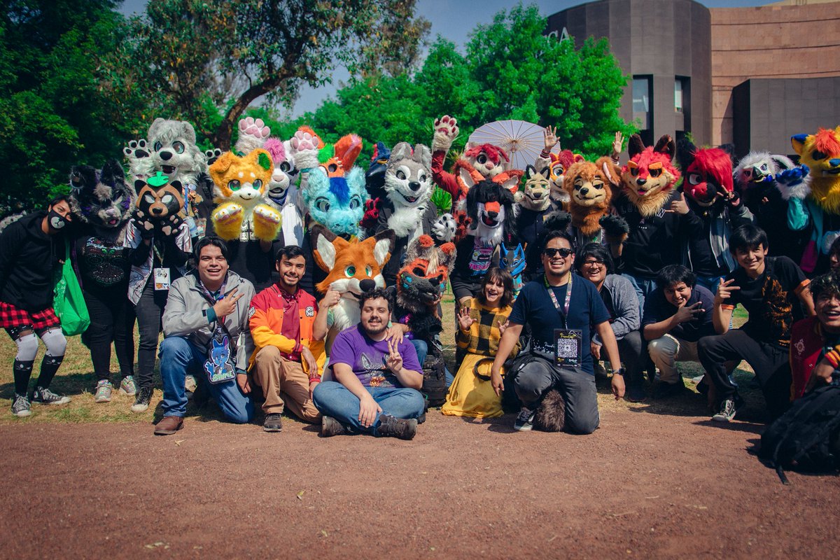 👑FurroFest™ tweet media