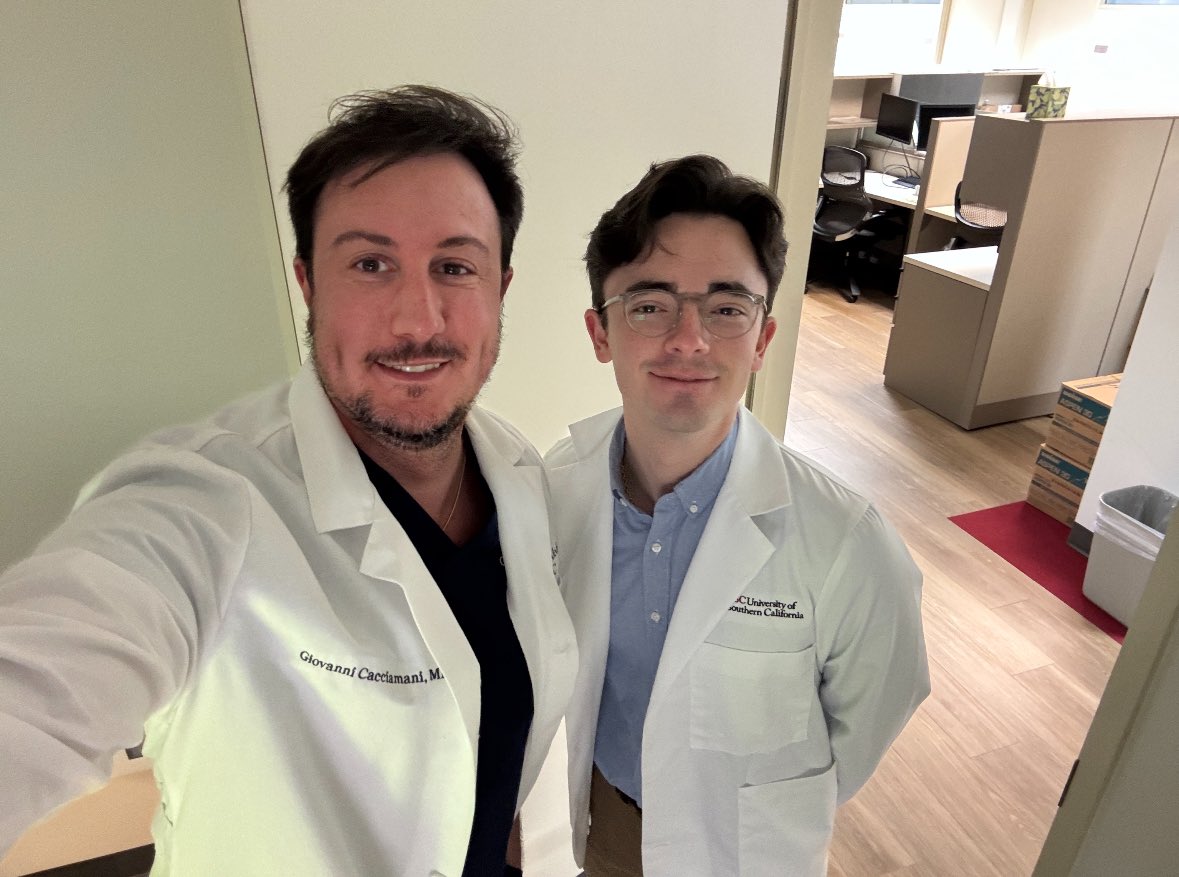 Cacciamani_MD's tweet image. 🙌So proud of @Urology_AI, @USC_Urology, and @EthanLayne20 for his first day in clinic!

Skilled, humble, and very knowledgeable, Ethan is part of the team overseeing the #BRIDGE_AI 4 study 

#theygrowsofast #futuredoctor #medAI
