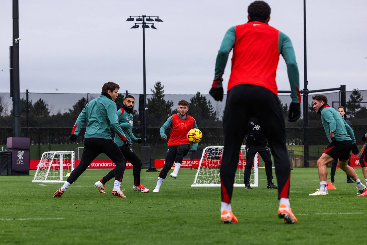 fc_destiny's tweet photo. Back on the pitch ππ€Έπͺπ₯³
Preparation starts ahead of the 2025 Campus Football Tournament.πͺβ½β½
πThe players had their training session at the Funaab training ground as they get ready for the match against Walking boys FC on Wednesday, February 5th.
#destinyfc https://t.co/MEPfQZ80q2