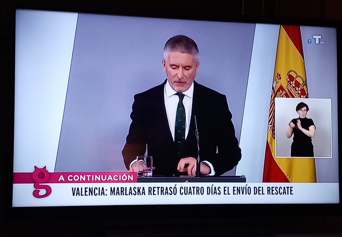Regente__'s tweet photo. Los que estaban en ruta se les obligó a volver.

MALNACIDOS. https://t.co/dIayEOokcx