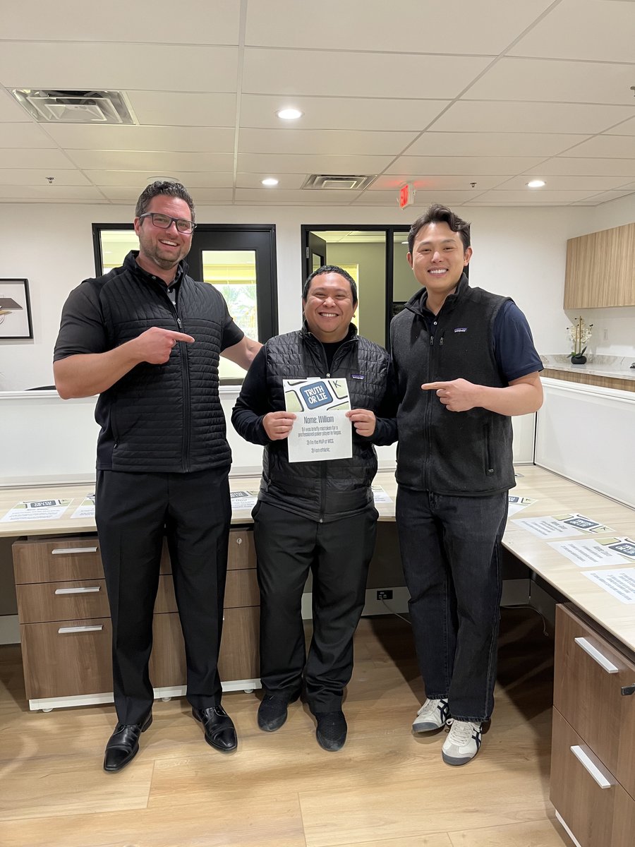 WealthCG's tweet image. Had a blast at WCG Las Vegas celebrating Have Fun at Work Day! 🎉

🔹 Played 2 Truths &amp;amp; a Lie
🔹 Faced off in WCG Jeopardy (the girls dominated) 🏆
🔹 Celebrated with desserts 🍰

Work + fun = WCG! Until next year! 😄 

#HaveFunAtWorkDay #WCG