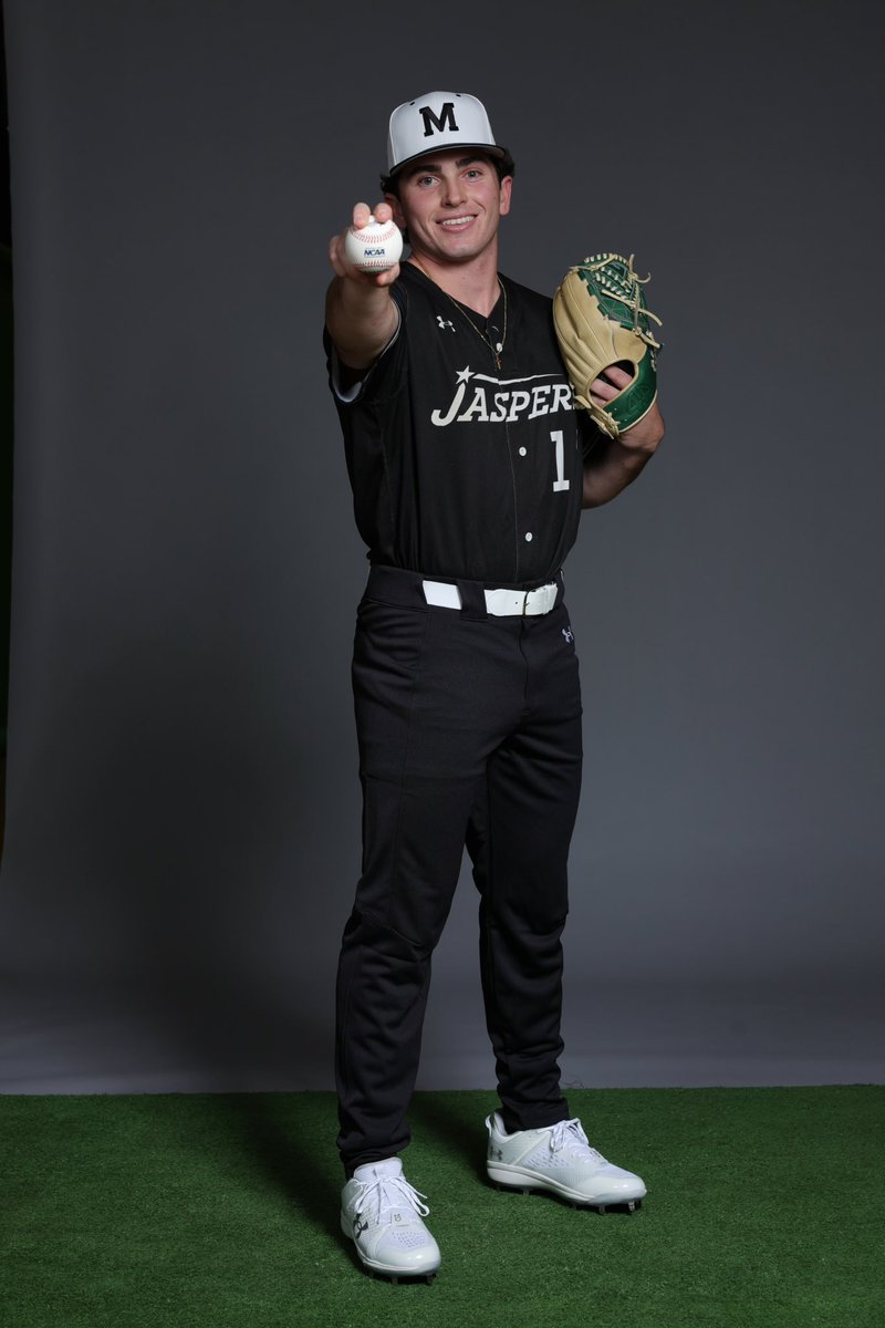 Manhattan Baseball tweet media