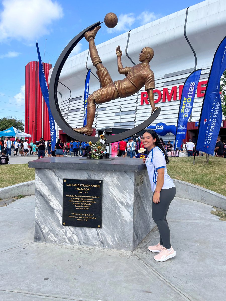 Cristyyyyyyym's tweet image. El GOAT🤍🐐
#InterMiami #pty507 #leomessi