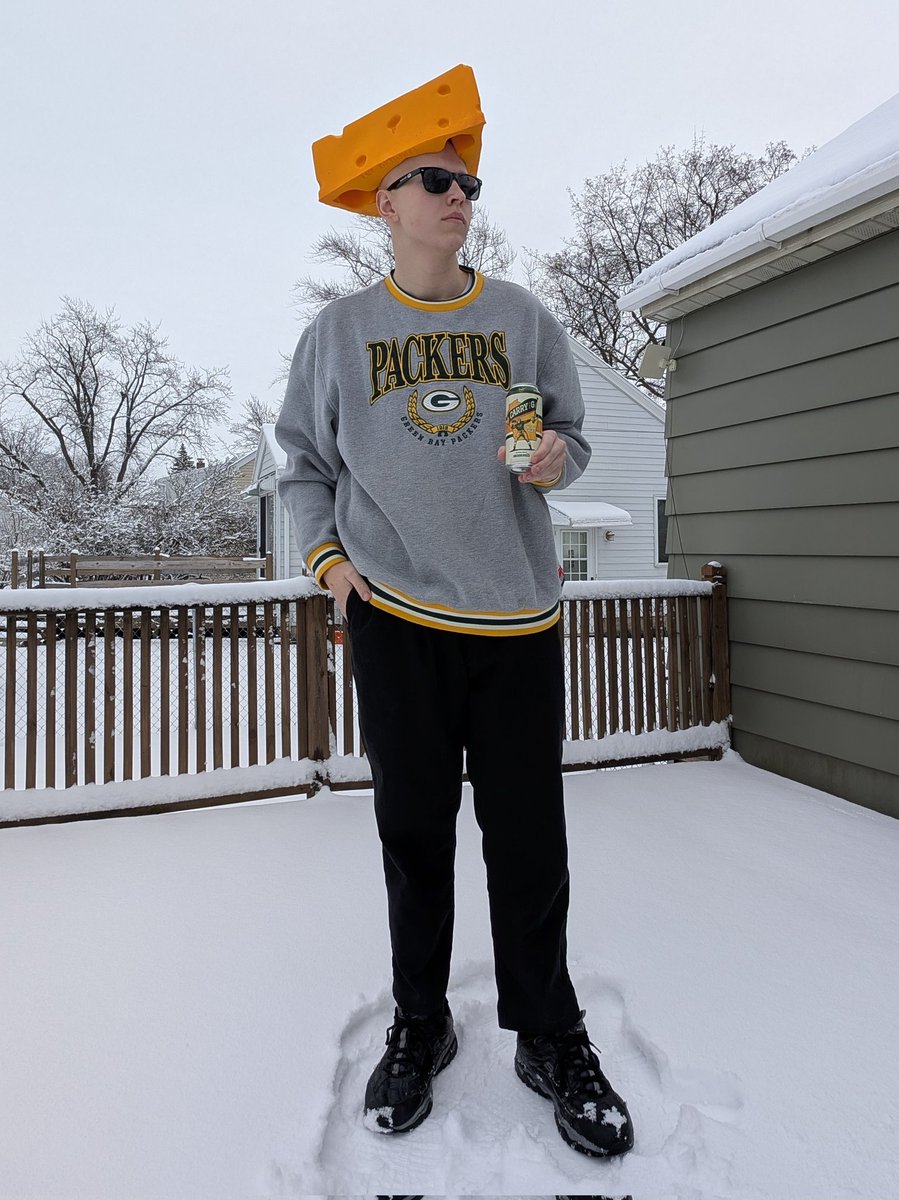 CadenSunila's tweet image. Officially 21 Years Old #GoPackGo #CarryTheG