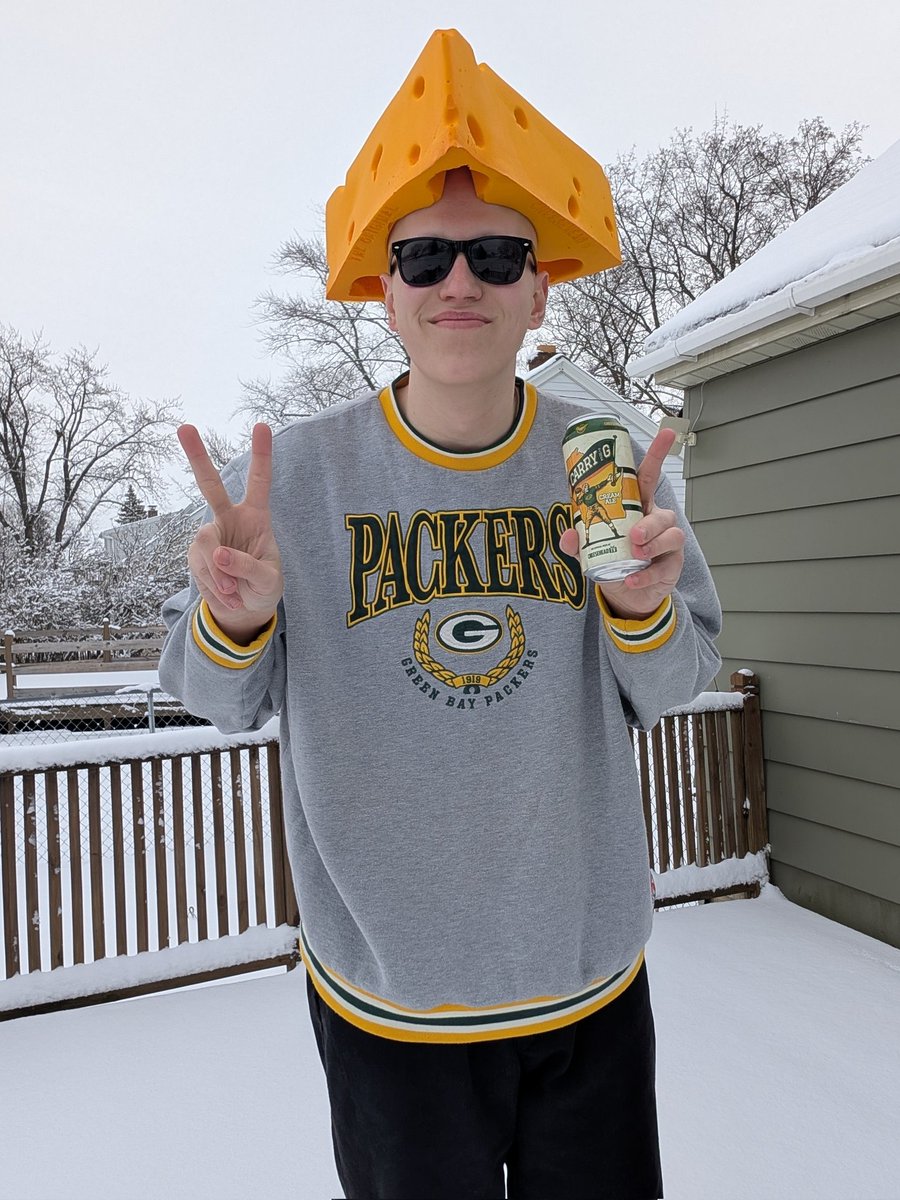 CadenSunila's tweet image. Officially 21 Years Old #GoPackGo #CarryTheG
