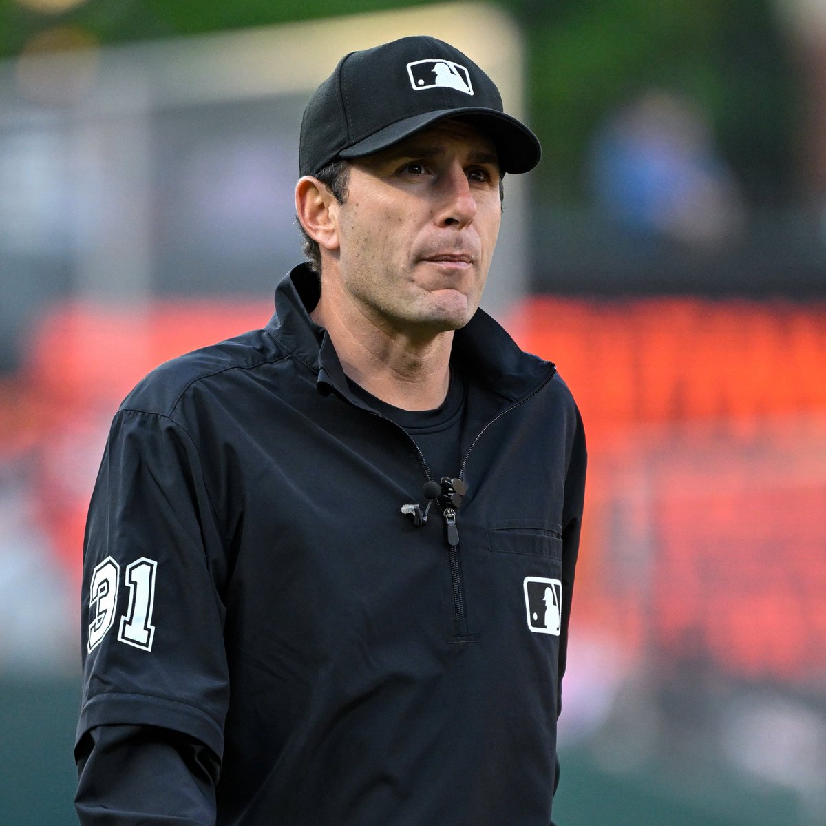 TalkinBaseball_'s tweet photo. MLB ump Pat Hoberg has been fired for sharing a betting account with a friend who bet on MLB games and for deleting messages related to MLB's investigation, per @JesseRogersESPN 

There is no evidence Hoberg himself bet on games or swayed any that he umpired in https://t.co/N6tlkYDQCY