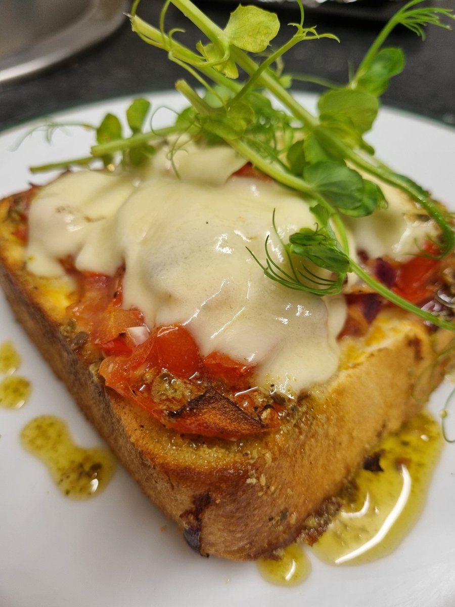 12CannonSt's tweet photo. Light lunch? Order a Bruschetta... https://t.co/iPlvsFFVQq
