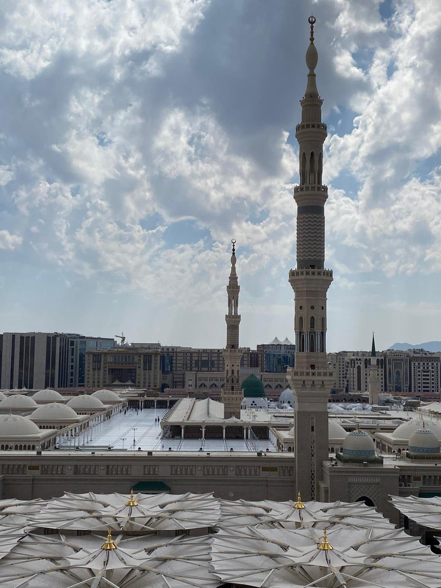 Meriamald's tweet photo. إنَّ روحـي لم تعد لي..
سكنــت قلب المدينة🤍! https://t.co/dk0FcuJXT3