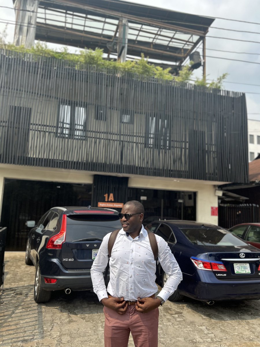 olumuyiwaayo's tweet photo. 😉😀 https://t.co/CcUuZrb9FN