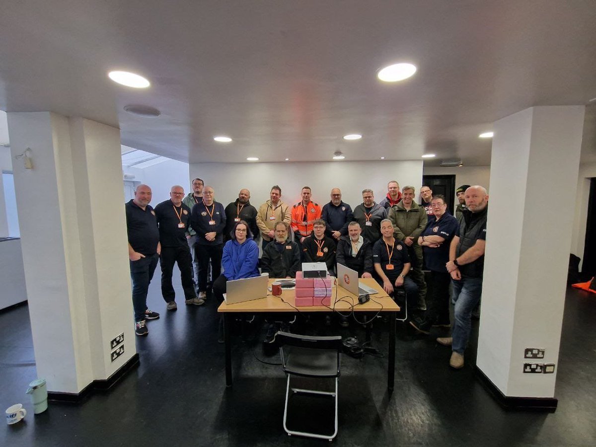 WM4x4R's tweet image. Happy Valentine’s Day! ❤️

We may not bring chocolates and flowers, but our volunteers are always ready to go the extra mile—literally! 🚙💨

Whether it’s in the snow, rain, or mud, we’re here to help when it matters most. 💪

#ValentinesDay #4x4Response #HelpingWithHeart