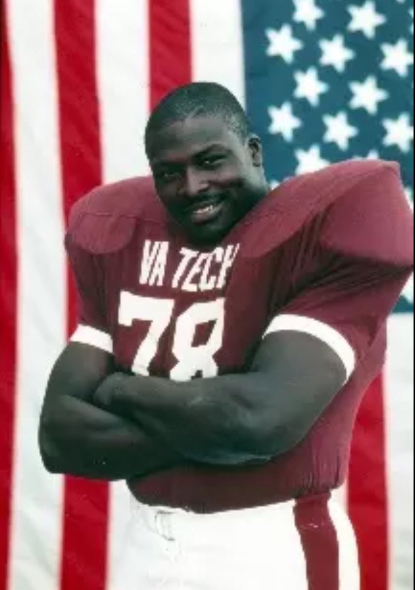 Honored to say I have received an offer from Virginia Tech! <a href="/jcprice59/">JC Price</a> <a href="/Red_Zone75/">Todd Smith</a> #GoHokies