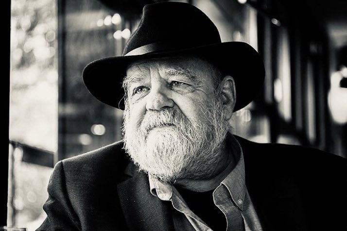 coherence_e's tweet photo. « Le savant le plus grand est celui qui connaît les limites de son savoir, c'est-à-dire l'infini de son ignorance. Voilà pourquoi vous voyez si peu de savants à la télévision alors que cette dernière convient si bien aux experts. »
Serge Bouchard https://t.co/7SCKxC5pkX
