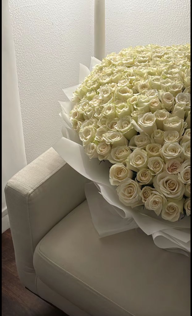 1remyl's tweet photo. 💌🤍 https://t.co/o5NQ1g9D5r