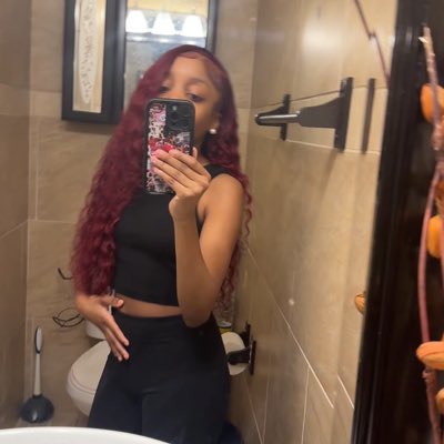 momoneyb2's tweet photo. #redbaby https://t.co/mo2iX3Mgu8