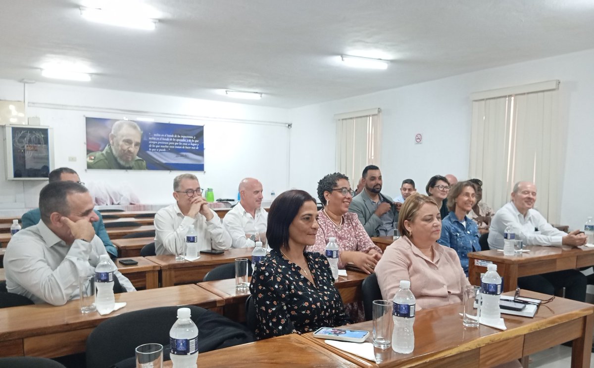 Encuentro entre la #ONBC, Magistrados del Tribunal Constitucional de España y el Colegio de Gestores Administrativos de España.
#Cuba 
#España