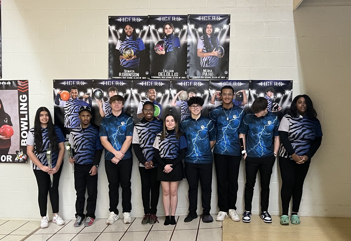 Congratulations to our Senior Bowlers!!! Go, Tigers!🐅 🐾