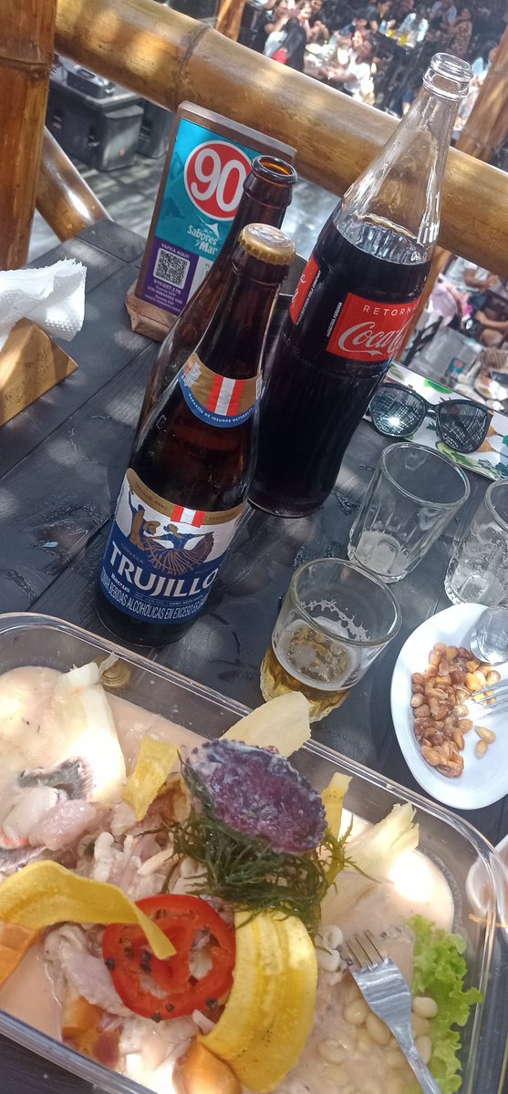 D...y. J tweet media