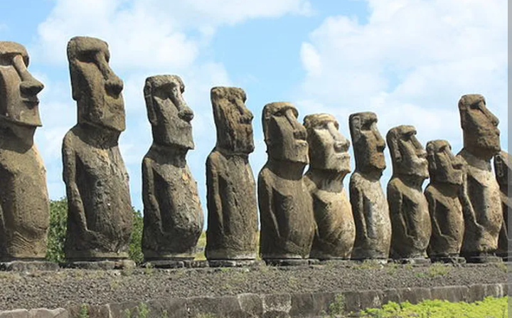 censored_most's tweet photo. Could have posted the frozen soldiers from #China just left a map of the site proximity to a pyramid.. the egg head is lam or #saint #Germaine in final form #Adamus #insecticidal https://t.co/9AgKSFMimS