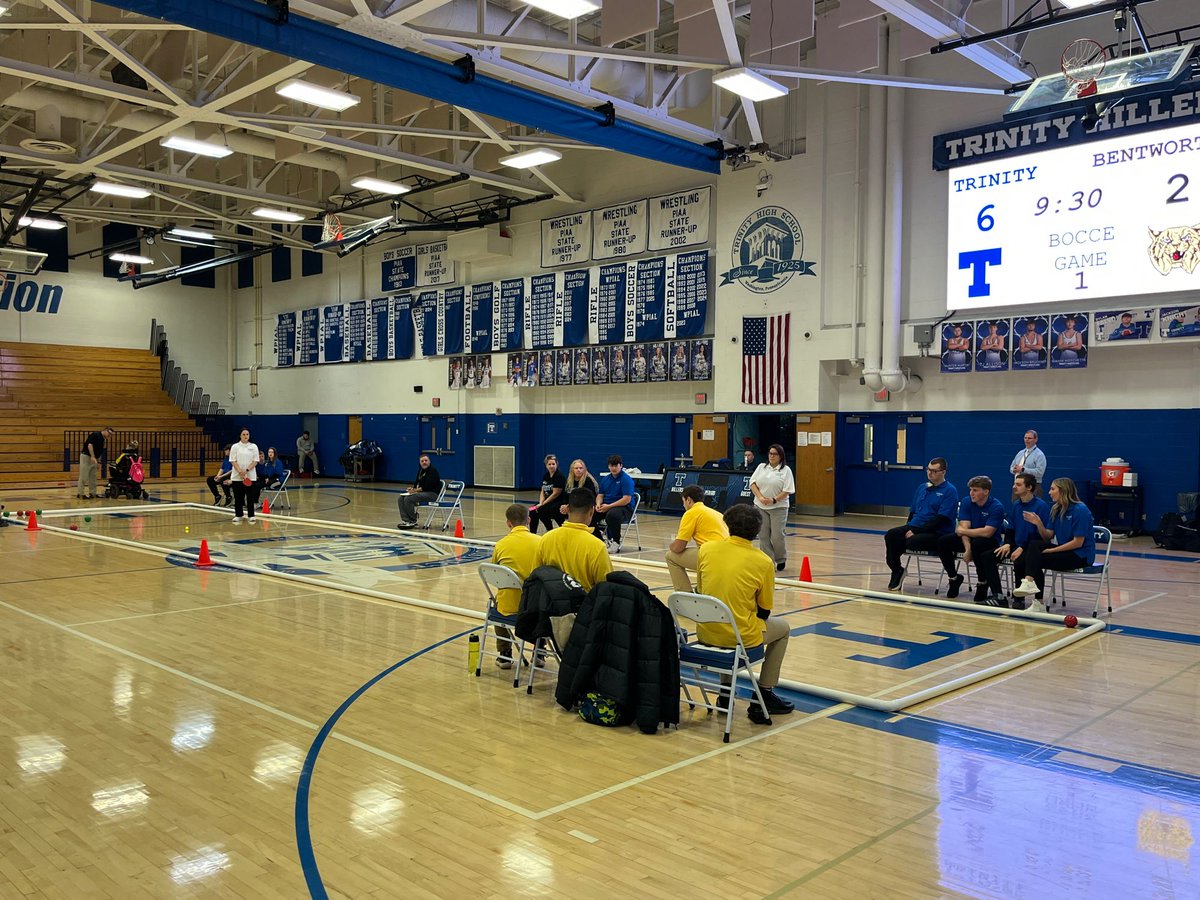 Big Bocce win over Bentworth today, 2 games to 0. The Hillers are headed to the playoffs!