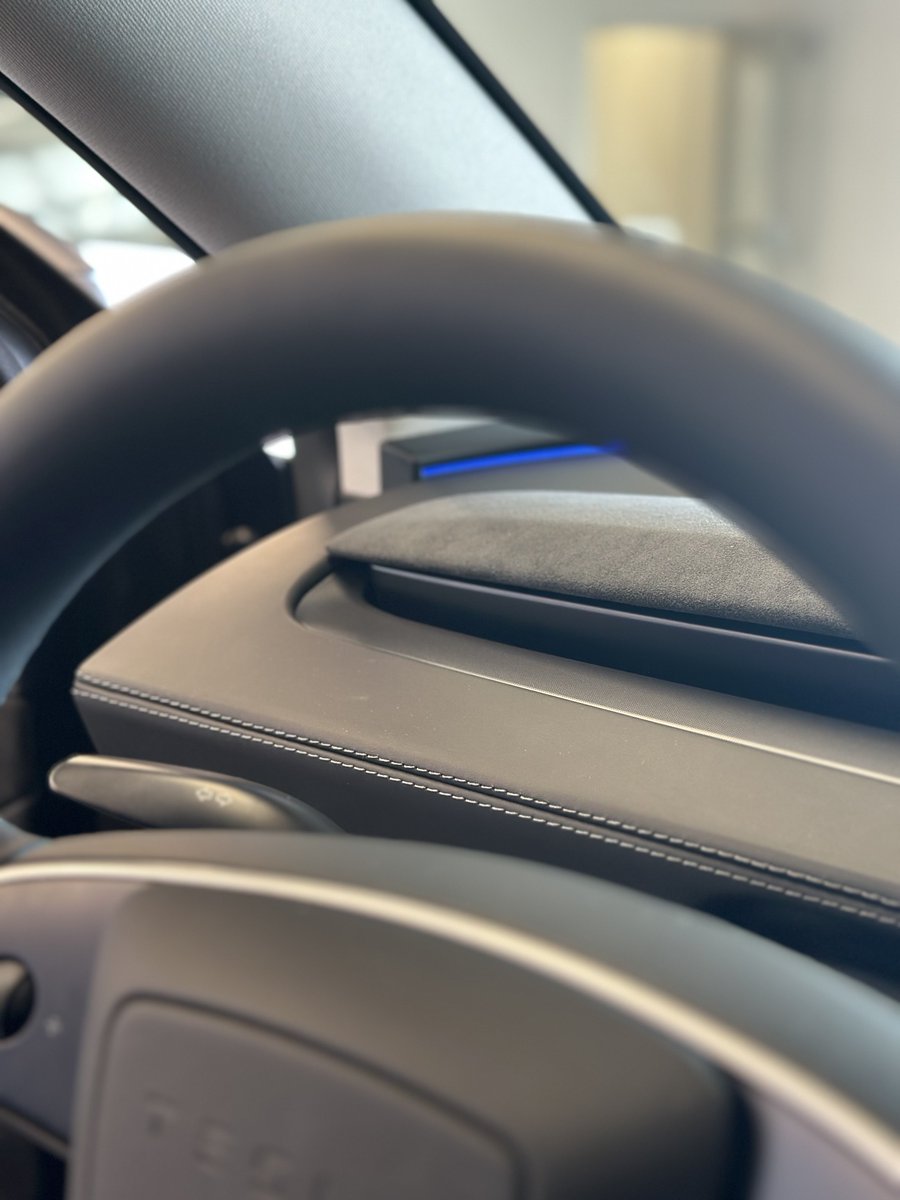 BabyTesla tweet media