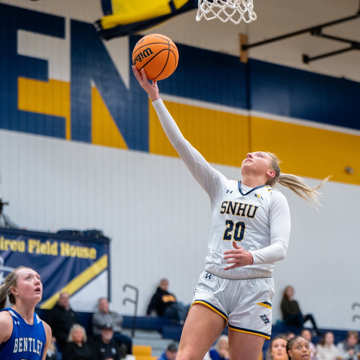 𝐒𝐄𝐋𝐋𝐈𝐍𝐆 𝐒𝐎𝐎𝐎𝐎 𝐅𝐀𝐒𝐓  

In January, <a href="/snhupenmen/">SNHU Athletics</a> Sydnie DeVries took home first place in the National Collegiate Sports Sales Championship! 

The NCSSC is an opportunity to showcase sports sales skills in a competitive format.  

#NE10EMBRACE I #NCAAD2 I #D2WBB