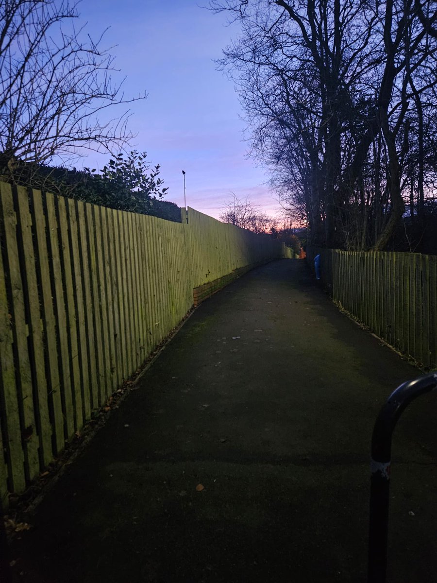 deersleapgroup's tweet photo. Sunday Service at Deer's Leap Estate and City Road
02:02:2025
Volunteers out clearing debris, weeds, and litter on Portland Walkway, litter picking on Roebuck Rd, City Rd from Shenstone Rd to Ravenshaw Rd, Stag Rd and Brewer's Square.
 @Marcus4NE @NorthEdgbaston @BhamCityCouncil https://t.co/C91vQwrfJV