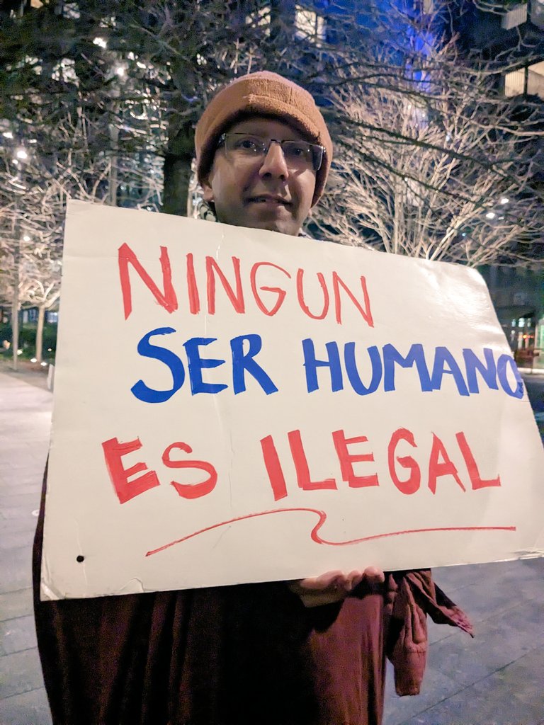 madeinbolivia's tweet photo. Today Latinoamericans and comrades around the world united in one voice: We stand against Trump's inhumane, racist, fascist policies
#StopTrump #3Feb
#DayWithoutImmigrants https://t.co/ApAzS1AEOo