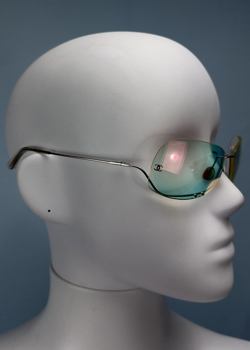 milldealss's tweet photo. vintage Chanel 2003 sunglasses https://t.co/MEMep7gUt4