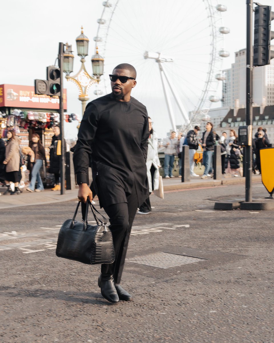 Philip Esquire tweet media