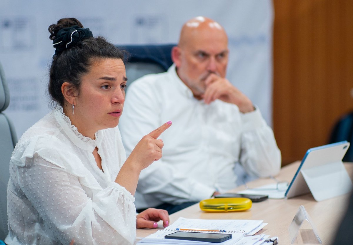 DPRLosLagos's tweet photo. 📍Con el fin de seguir avanzando en el despliegue territorial del @GobiernodeChile en la región, Delegada Paulina Muñoz lideró un nuevo #GabineteRegional, junto a @DPPOsorno, @DPPChiloe y @DPPPalena. https://t.co/dZliKXkjDL