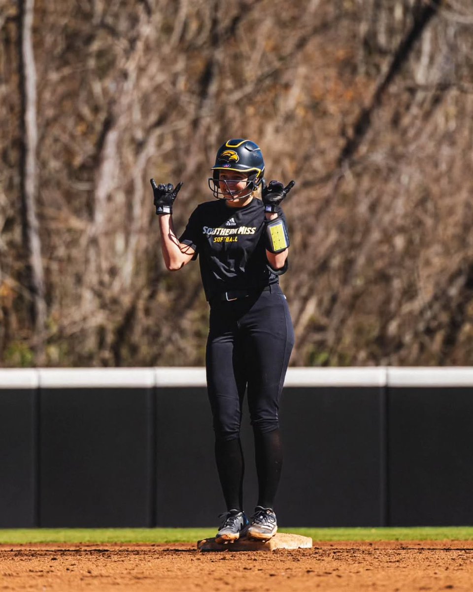 NCAA Softball tweet media