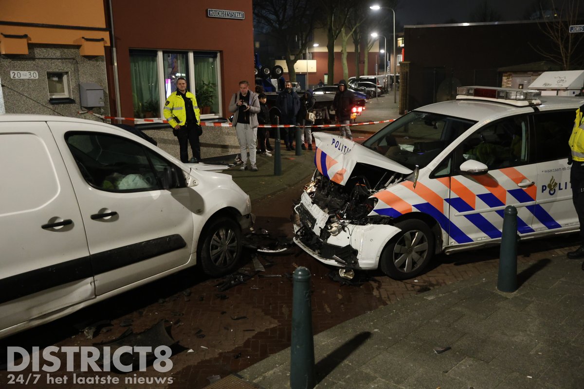 Achtervolging van gestolen voertuig eindigt in botsing met politiewagen in Den Haag