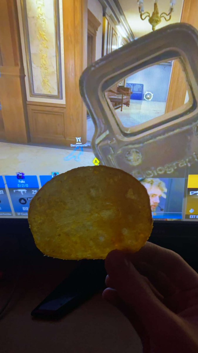 hyrophobe ☭ tweet media