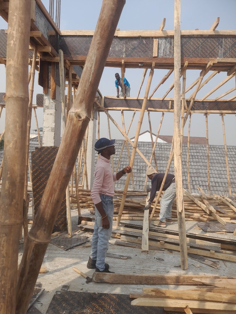 Alexjustyno's tweet image. The use if proper materials in construction cannot be overemphasized. For example when you use bad wood as your suspended slab formwork indeed you&apos;ve saved money initially but you&apos;ll over spend to properly render the bad surface it&apos;ll give you beneath. 
#DoingItBetter