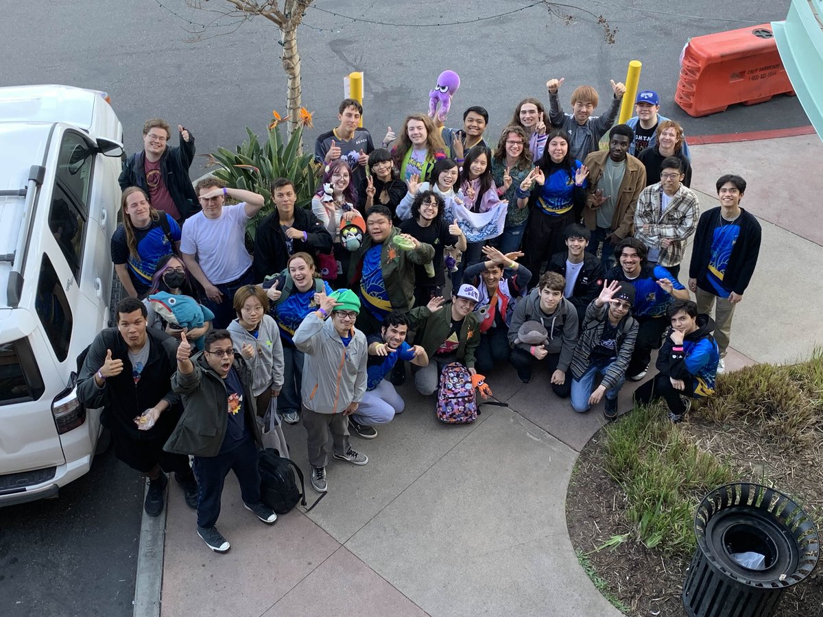 📸 CCA Picture time!!

Featuring current and alumni players and staff who attended <a href="/SoCallieSplat/">SoCallie</a>! 

Huge thanks to the community for showing up❤️
