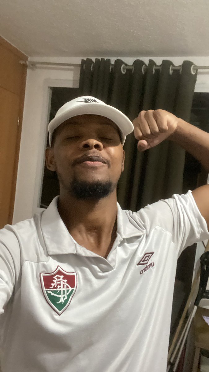 E lá se foram 5 anos.. 
Um dia Deus me deu uma 2ª chance para viver algo diferente, Ele me chamou para viver o sobrenatural! E eu fiz a minha escolha.
Sou grato a Deus todos os dias da minha vida, hoje vivo e mais forte do que nunca.. *GRATIDÃO* é a palavra.. 🙌🏾