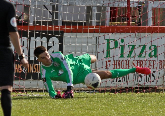 Charles Waugh (@charles_waugh) on Twitter photo Its not the first time <a href="/bradley_james5/">Bradley James</a> has been a penalty hero. He was unbelievable for <a href="/GatesheadFC/">Gateshead FC</a> at Brackley <a href="/SpennymoorTown/">Spennymoor Town FC</a> First class goalkeeper. Its not the first time <a href="/bradley_james5/">Bradley James</a> has been a penalty hero. He was unbelievable for <a href="/GatesheadFC/">Gateshead FC</a> at Brackley <a href="/SpennymoorTown/">Spennymoor Town FC</a> First class goalkeeper.