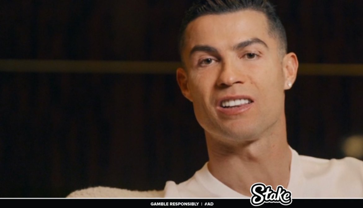mbafraaude's tweet photo. Cristiano Ronaldo: "Soy diferente, eso es todo. No es mi culpa que sea famoso. No es mi culpa que la gente ame a Cris. Al que le guste bien y al que no también".

Nah, es el mejor. https://t.co/0QK1hLDJgy