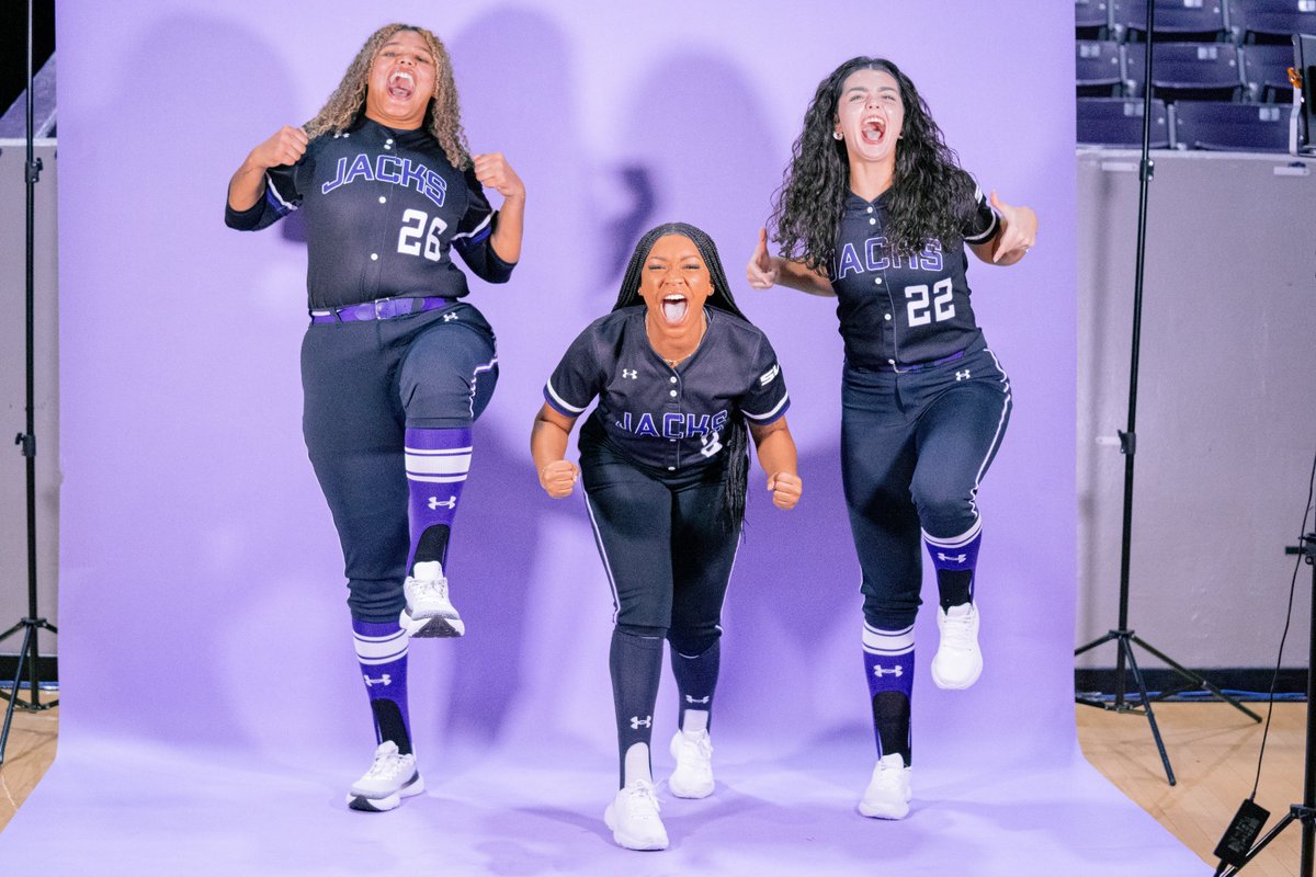 SFA Softball tweet media