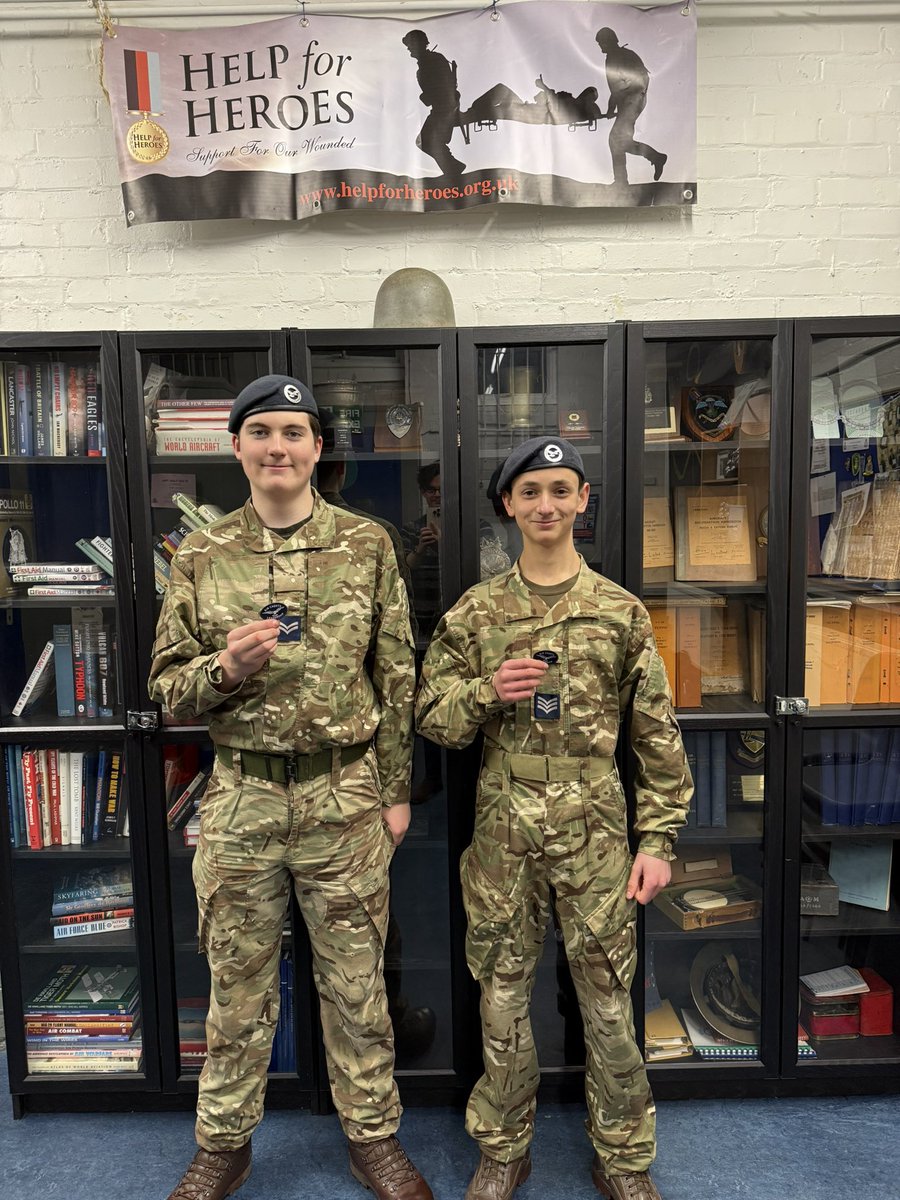 16F_ATC's tweet photo. Congratulations 🎉to Cdt Sgt Edwards &amp; Cdt Cpl Nutt who’ve passed their Silver Leadership Badge. 

This course explores leadership cultures and roles and the theoretical and practical elements around influence 🗣️, strong communication 📢and instruction 🎓 https://t.co/gJZdo5ESBs