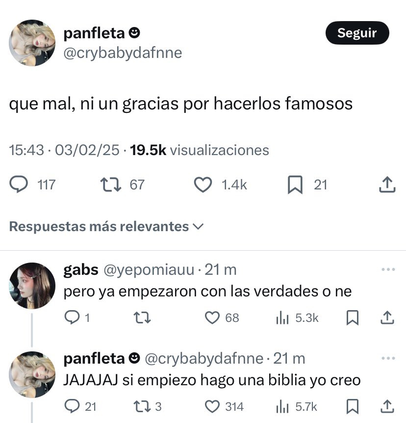 JM_talkingabout's tweet photo. la plebe cree que la fama lo es todo, ellos vienen de buena familia y se ve que siempre han tenido estabilidad económica, no viven de colaboraciones ni de números o vistas. De no ser por las redes sociales ustedes ni siquiera tendrían para ir al dentista, ahaha😮‍💨 

#dafnnejm https://t.co/3MxSDBZb72