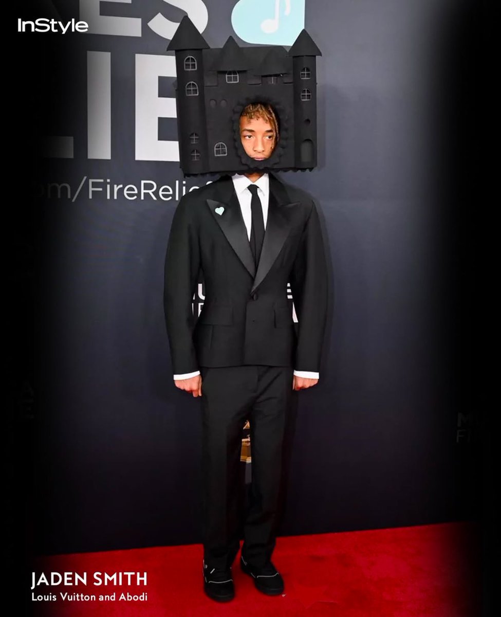 When you’re Agoraphobic but need to make an appearance at the Grammy’s. 😂